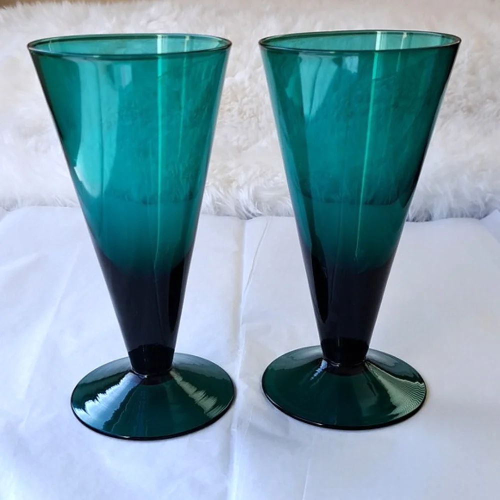2 Vintage Emerald Teal Green Conical Wine Cocktail Glasses Footed Barware